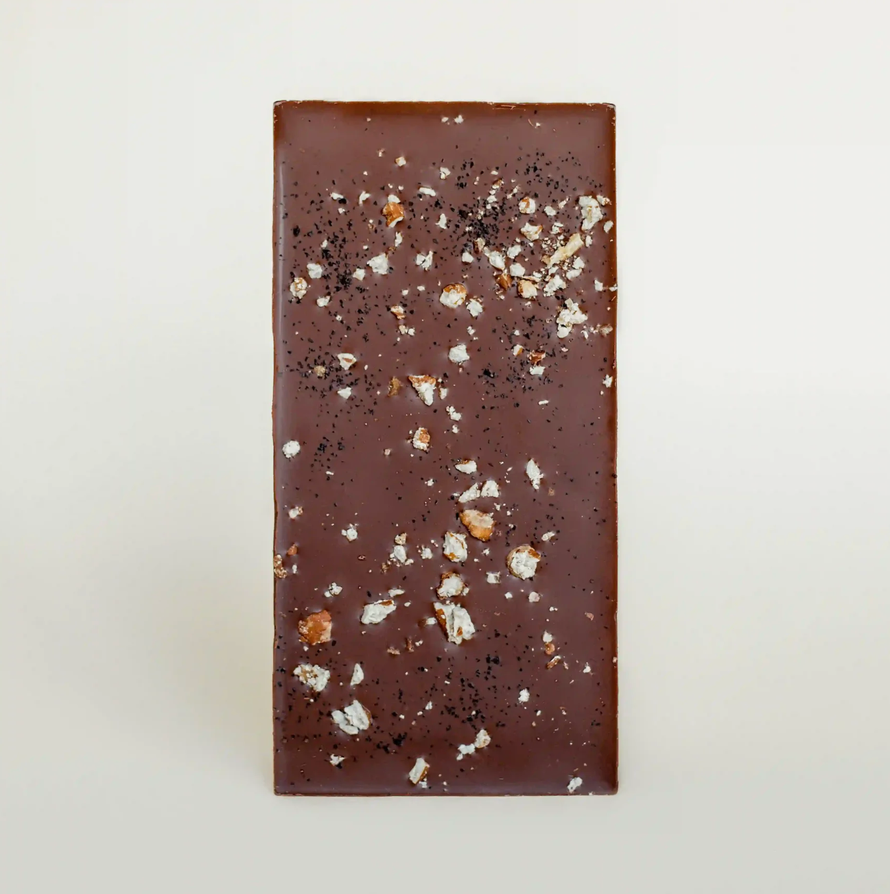 Markham & Fitz Southern Pecan 52% Dark Milk Chocolate Bar