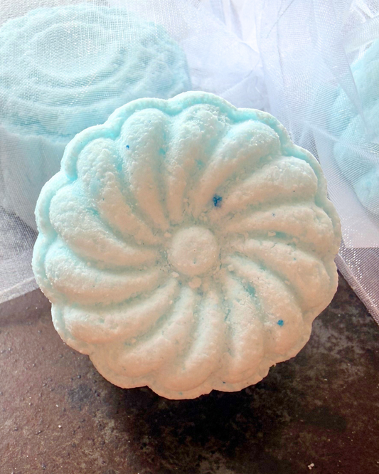 Blue circular bath bomb 